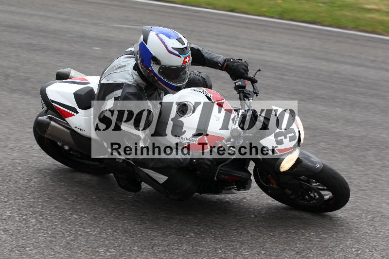 Archiv-2022/13 25.04.2022 Plüss Moto Sport ADR/Freies Fahren/3